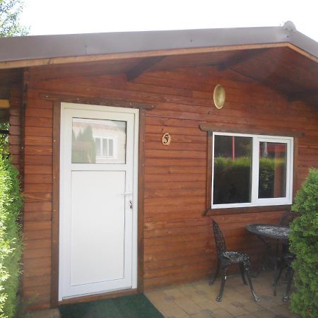 Pension, Camping & Biker Station Zur Deutschen Eiche Ciocanesti Zewnętrze zdjęcie